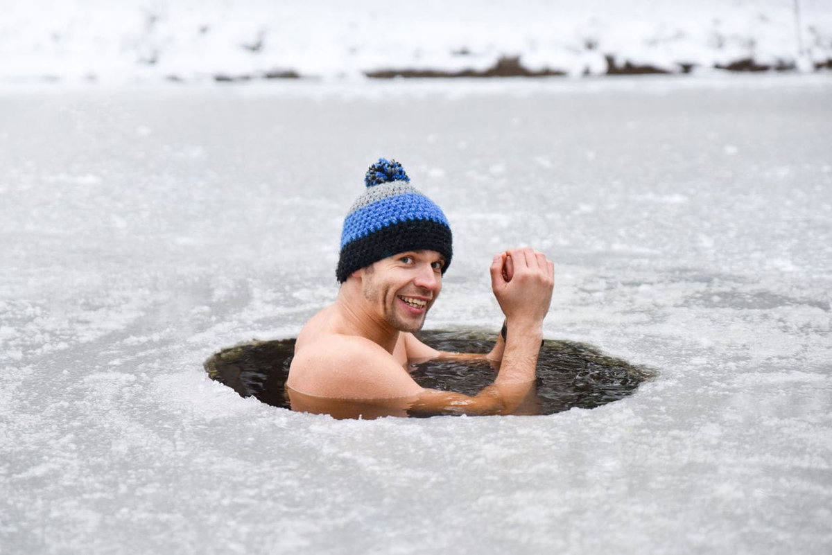 Eisbaden gesund in München: Eisschwimmen im kalten Wasser – Wirkung, Vorteile und Risiken beim Eisbad